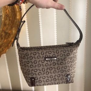 GUESS BROWN G PATTERN HANDBAG